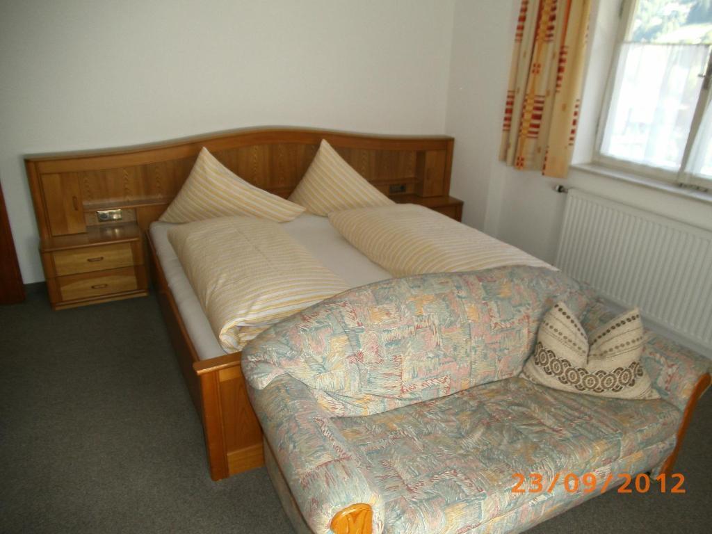 Garni Nill Hotell Schwendau Rum bild