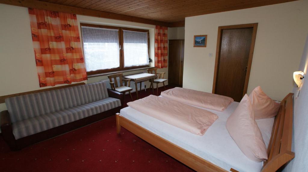 Garni Nill Hotell Schwendau Exteriör bild