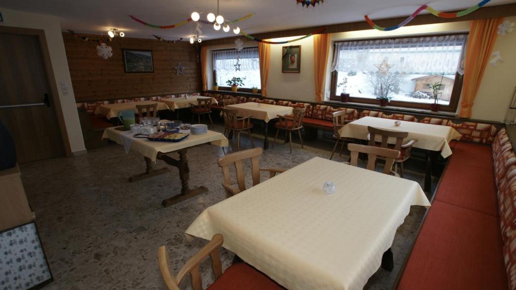 Garni Nill Hotell Schwendau Exteriör bild