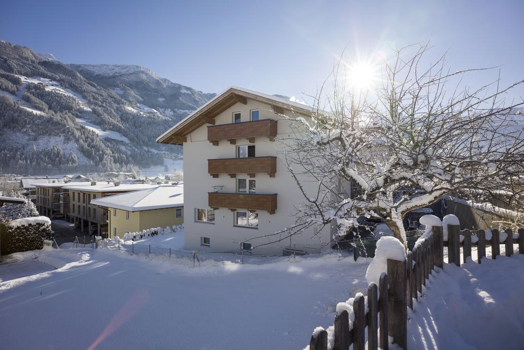 Garni Nill Hotell Schwendau Exteriör bild