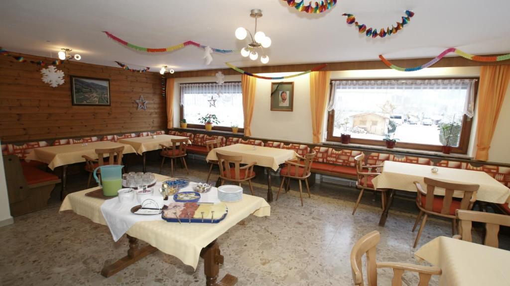 Garni Nill Hotell Schwendau Exteriör bild