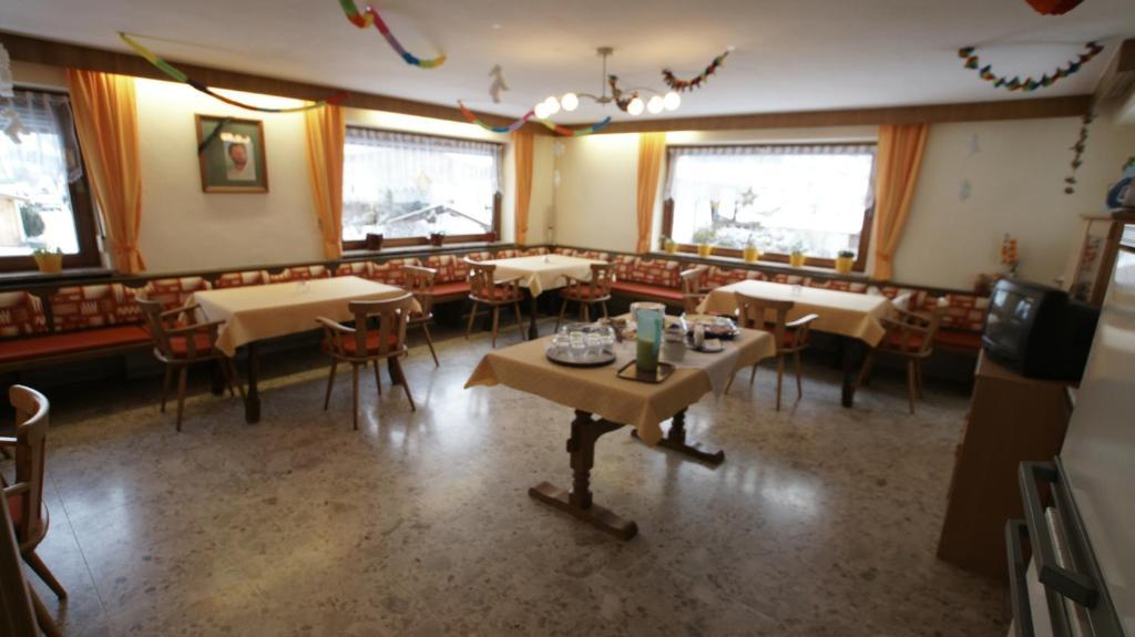 Garni Nill Hotell Schwendau Exteriör bild
